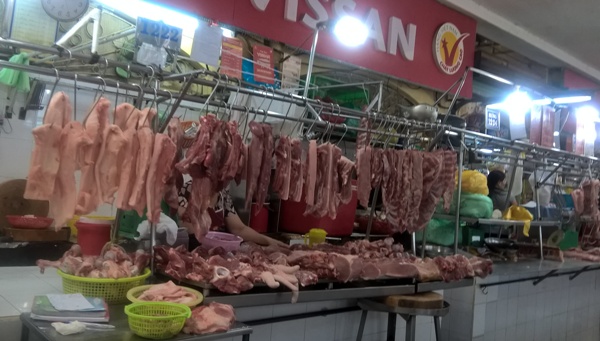 Giá cả thị trường 16/2/2017: Nạc dăm thịt heo giá 110 ngàn đồng/kg 1